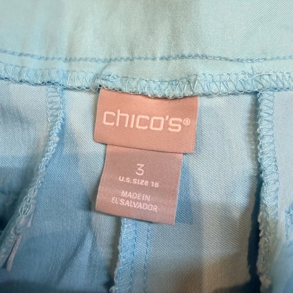 Chico’s Light Blue Cropped Pants Lace Trim Size 3 US 16 Pull On - Picture 4 of 11